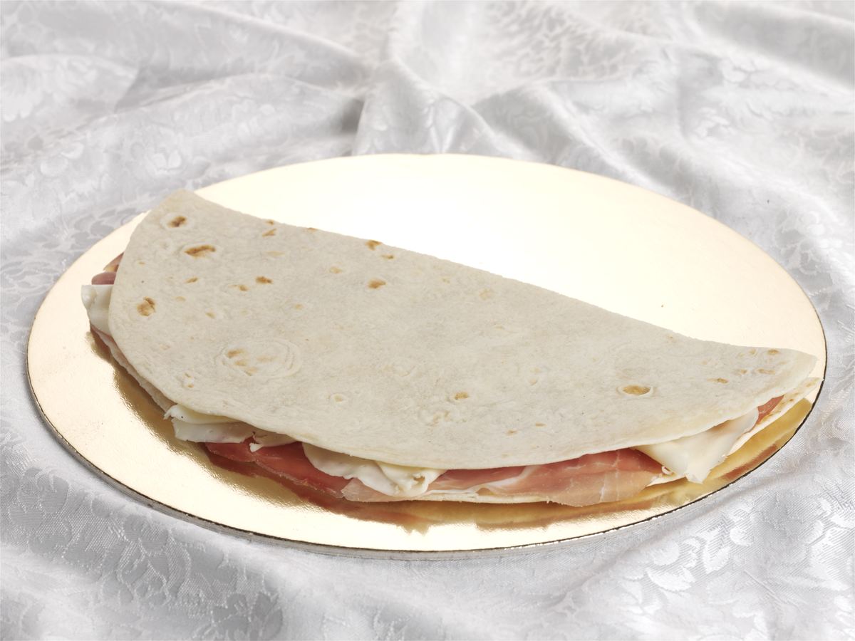 Piadina Crudo & Mozzarella